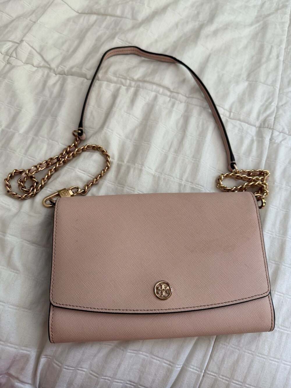 Tory Burch pink cross body! Few blemishes - all pictured